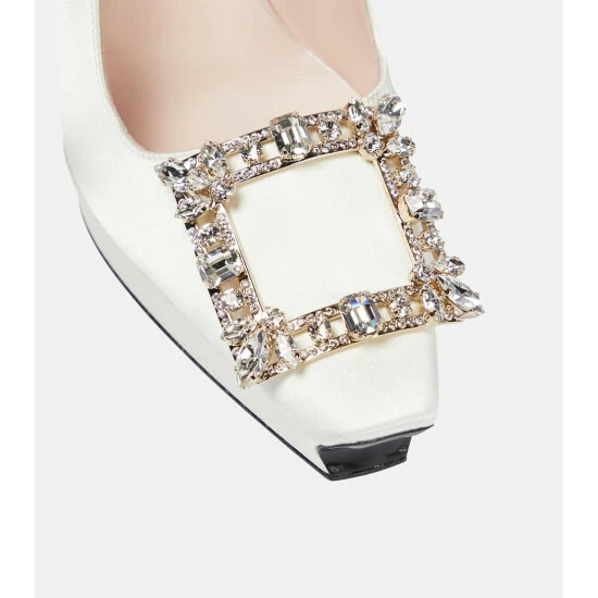 Roger Vivier Flower Strass Satin Platform Pumps - Image 5